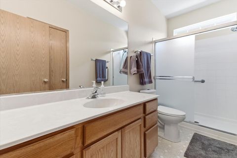 Tiny photo for 8 E Hague Drive, Antioch, IL 60002 (MLS # 12551609)