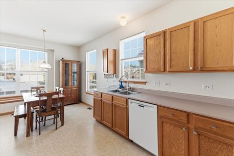 Tiny photo for 8 E Hague Drive, Antioch, IL 60002 (MLS # 12551609)