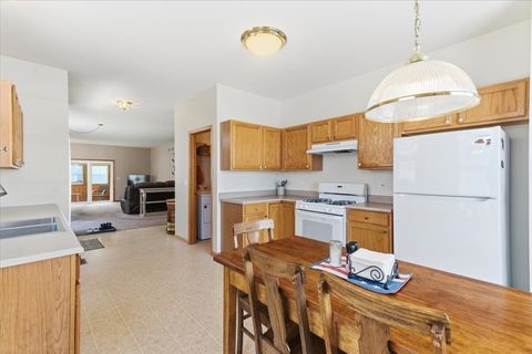 Tiny photo for 8 E Hague Drive, Antioch, IL 60002 (MLS # 12551609)