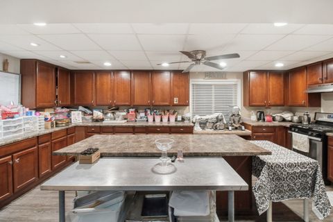 Tiny photo for 818 Vertin Boulevard, Shorewood, IL 60404 (MLS # 12550834)