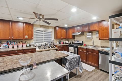 Tiny photo for 818 Vertin Boulevard, Shorewood, IL 60404 (MLS # 12550834)