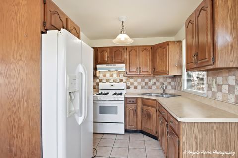 Tiny photo for 2304 Dickey Avenue, North Chicago, IL 60064 (MLS # 12572418)