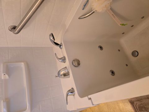 Tiny photo for 909 S Jackson Street, Mcleansboro, IL 62859 (MLS # 12586456)