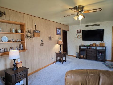 Tiny photo for 909 S Jackson Street, Mcleansboro, IL 62859 (MLS # 12586456)