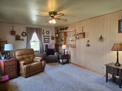 Tiny photo for 909 S Jackson Street, Mcleansboro, IL 62859 (MLS # 12586456)