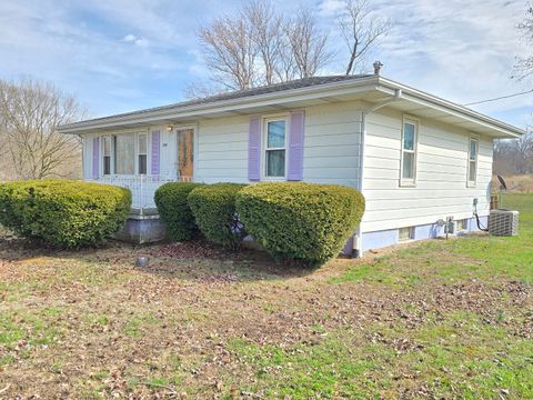 Tiny photo for 909 S Jackson Street, Mcleansboro, IL 62859 (MLS # 12586456)