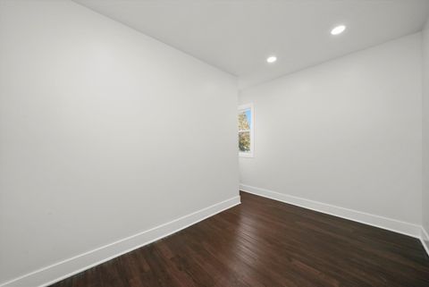 Tiny photo for 2011 Grey Avenue, Evanston, IL 60201 (MLS # 12531821)