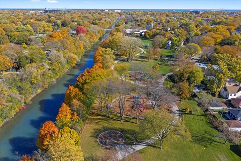 Tiny photo for 2011 Grey Avenue, Evanston, IL 60201 (MLS # 12531821)