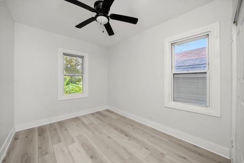 Tiny photo for 2011 Grey Avenue, Evanston, IL 60201 (MLS # 12531821)