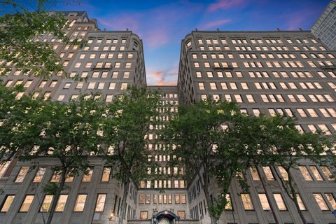 Photo of 3534 N Lake Shore Drive #2C, Chicago, IL 60657 (MLS # 12467697)