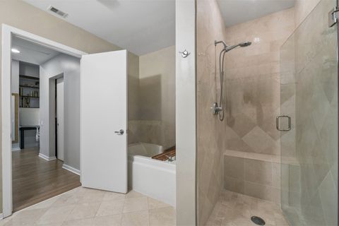 Tiny photo for 500 W SUPERIOR Street #813, Chicago, IL 60654 (MLS # 12624380)
