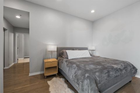 Tiny photo for 500 W SUPERIOR Street #813, Chicago, IL 60654 (MLS # 12624380)
