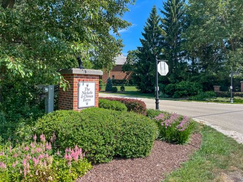 Tiny photo for 5420 Belmont Court, Libertyville, IL 60048 (MLS # 12457190)