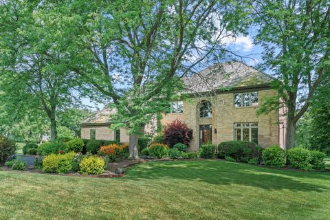 Photo of 5420 Belmont Court, Libertyville, IL 60048 (MLS # 12457190)