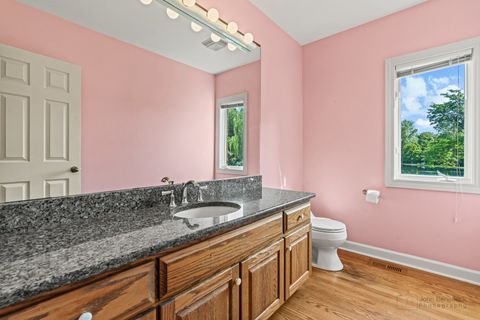 Tiny photo for 5420 Belmont Court, Libertyville, IL 60048 (MLS # 12457190)