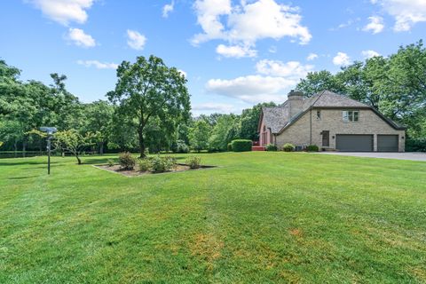 Tiny photo for 5420 Belmont Court, Libertyville, IL 60048 (MLS # 12457190)