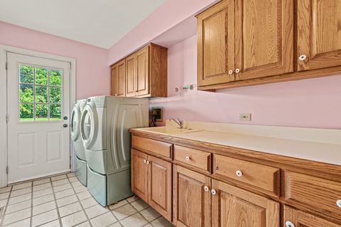 Tiny photo for 5420 Belmont Court, Libertyville, IL 60048 (MLS # 12457190)