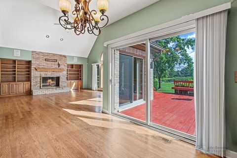 Tiny photo for 5420 Belmont Court, Libertyville, IL 60048 (MLS # 12457190)