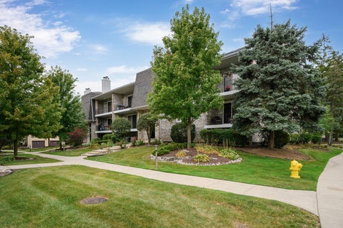 Photo of 9151 Del Prado Drive #2N, Palos Hills, IL 60465 (MLS # 12766479)