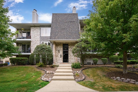 Tiny photo for 9151 Del Prado Drive #2N, Palos Hills, IL 60465 (MLS # 12766479)