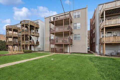 Tiny photo for 7348 Lake Street #2E, River Forest, IL 60305 (MLS # 12587595)