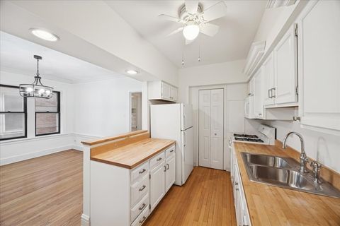 Tiny photo for 7348 Lake Street #2E, River Forest, IL 60305 (MLS # 12587595)