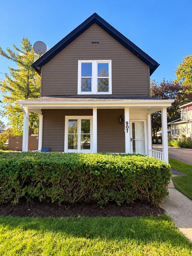 907 PORTER Street