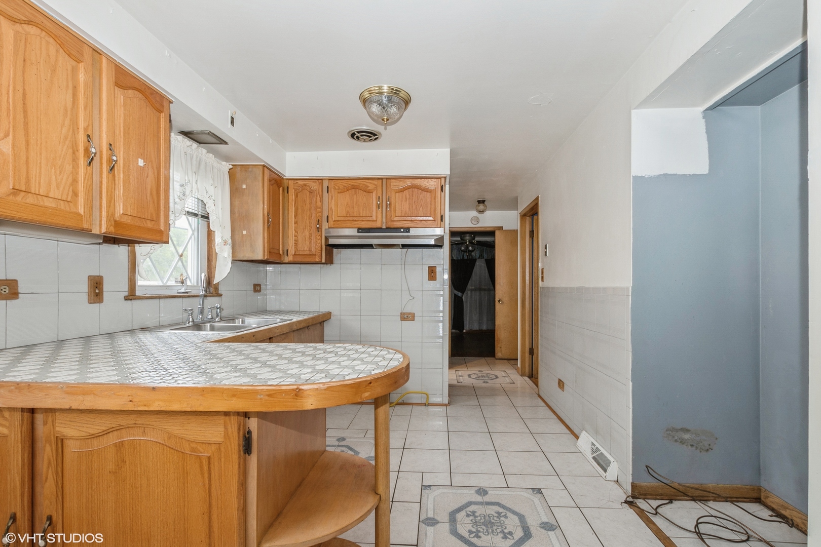 5515 S Oakley Avenue