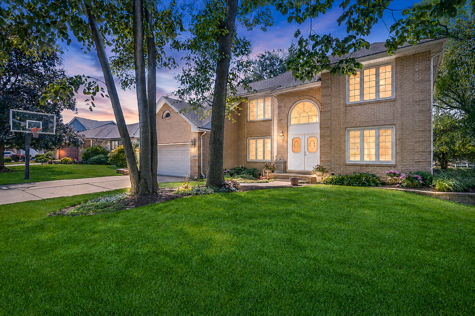 2424 Pepper Tree Court