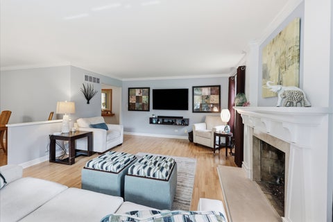 Tiny photo for 9 Dartford Lane, Schaumburg, IL 60194 (MLS # 12762682)