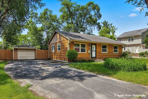 Photo of 451 S Lakeshore Drive, Mundelein, IL 60060 (MLS # 12726243)