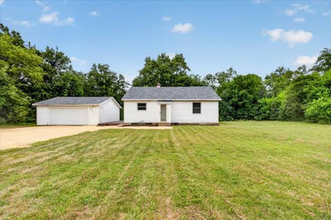 Photo of 802 Darwin Drive, Machesney Park, IL 61115 (MLS # 12702182)