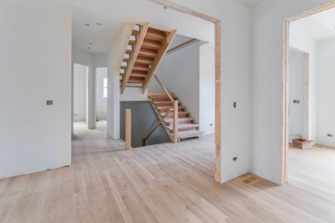 Tiny photo for 286 N Indiana Avenue, Elmhurst, IL 60126 (MLS # 12579443)