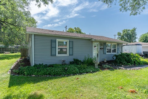 Tiny photo for 2317 9th Street, Silvis, IL 61282 (MLS # 12711189)