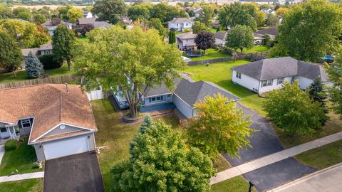 Photo of 894 Meadowbrook Road, Elwood, IL 60421 (MLS # 12486917)