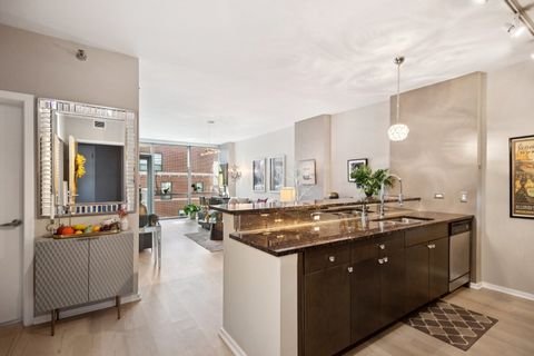 Tiny photo for 123 S Green Street #409B, Chicago, IL 60607 (MLS # 12487619)