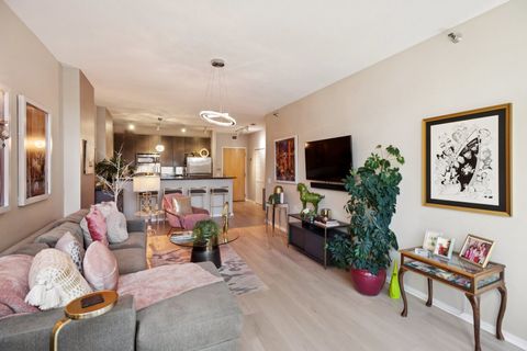 Tiny photo for 123 S Green Street #409B, Chicago, IL 60607 (MLS # 12487619)