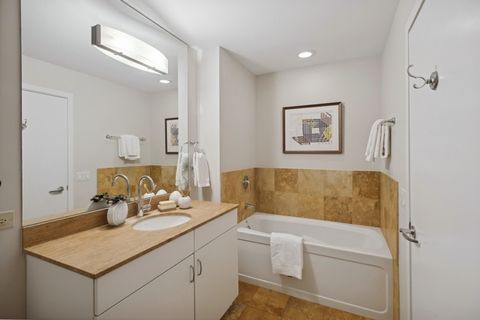 Tiny photo for 123 S Green Street #409B, Chicago, IL 60607 (MLS # 12487619)