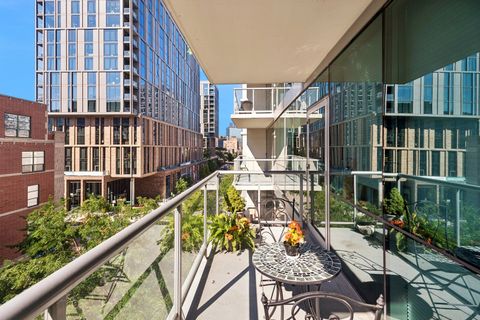 Tiny photo for 123 S Green Street #409B, Chicago, IL 60607 (MLS # 12487619)