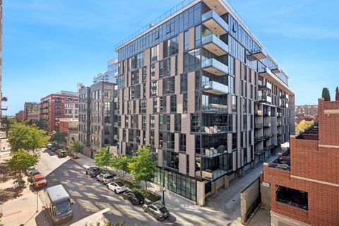 Tiny photo for 123 S Green Street #409B, Chicago, IL 60607 (MLS # 12487619)