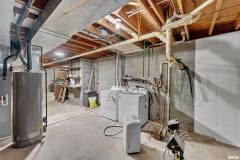 Tiny photo for 209 LAKE VIEW Court, Colona, IL 61241 (MLS # QC4269565)