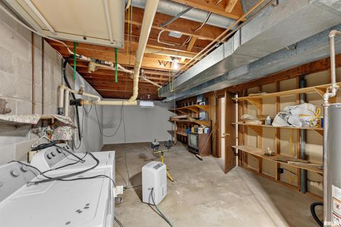 Tiny photo for 209 LAKE VIEW Court, Colona, IL 61241 (MLS # QC4269565)