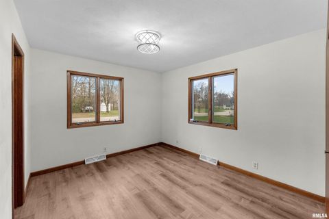 Tiny photo for 209 LAKE VIEW Court, Colona, IL 61241 (MLS # QC4269565)