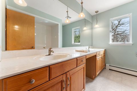 Tiny photo for 18655 Oakwood Avenue, Lansing, IL 60438 (MLS # 12572452)