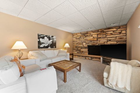 Tiny photo for 18655 Oakwood Avenue, Lansing, IL 60438 (MLS # 12572452)