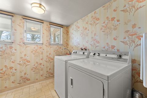 Tiny photo for 18655 Oakwood Avenue, Lansing, IL 60438 (MLS # 12572452)