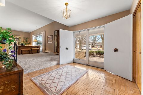 Tiny photo for 18655 Oakwood Avenue, Lansing, IL 60438 (MLS # 12572452)