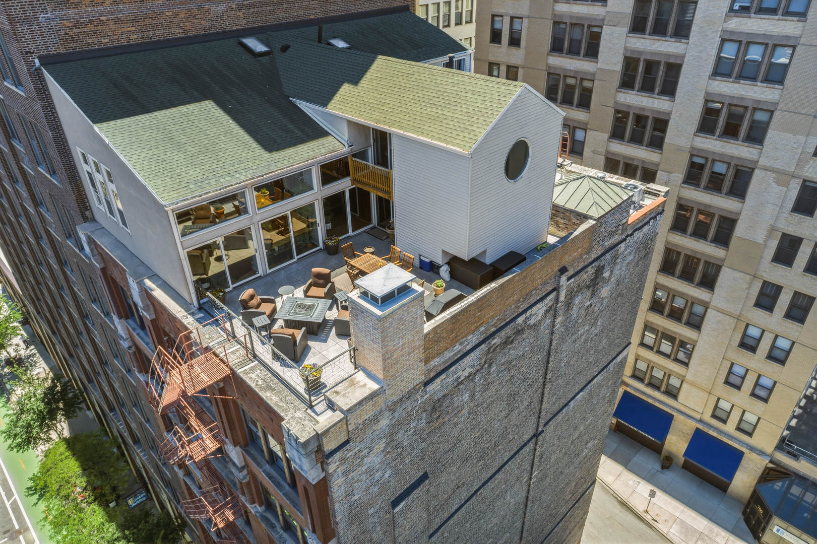 714 S Dearborn Street 9-PH