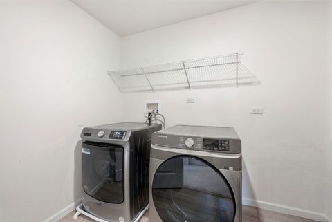 Tiny photo for 6303 Julie Court, Lisle, IL 60532 (MLS # 12673388)