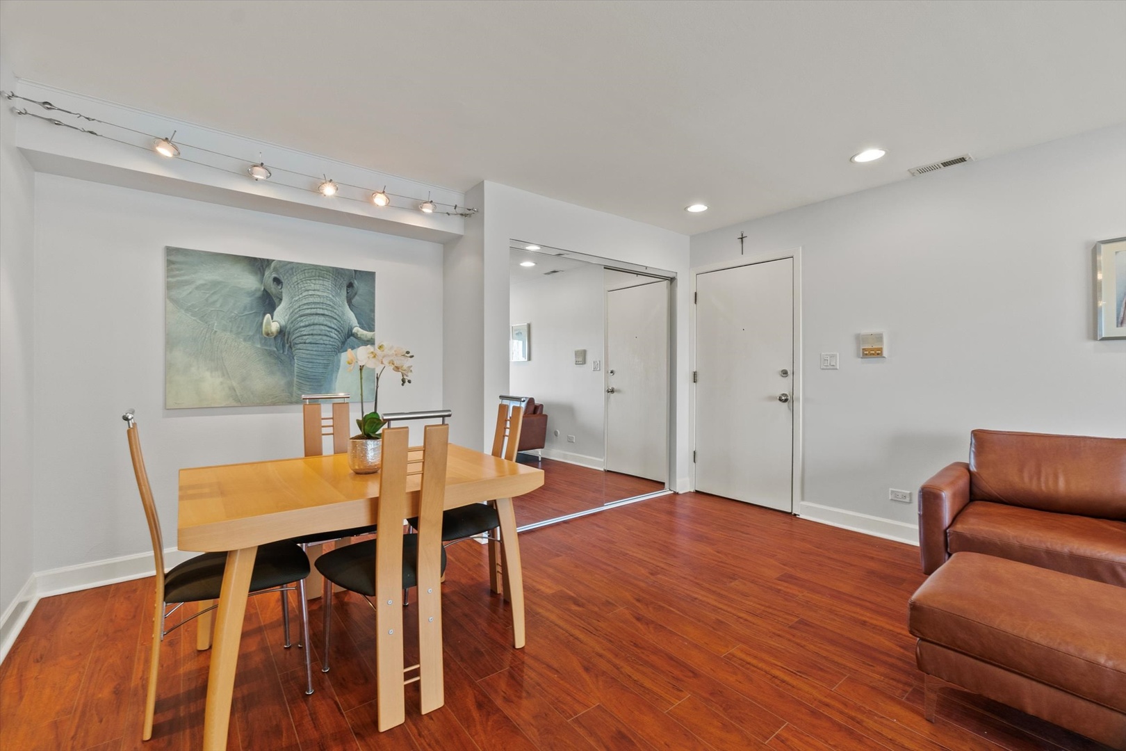 668 Pinecrest Drive 203